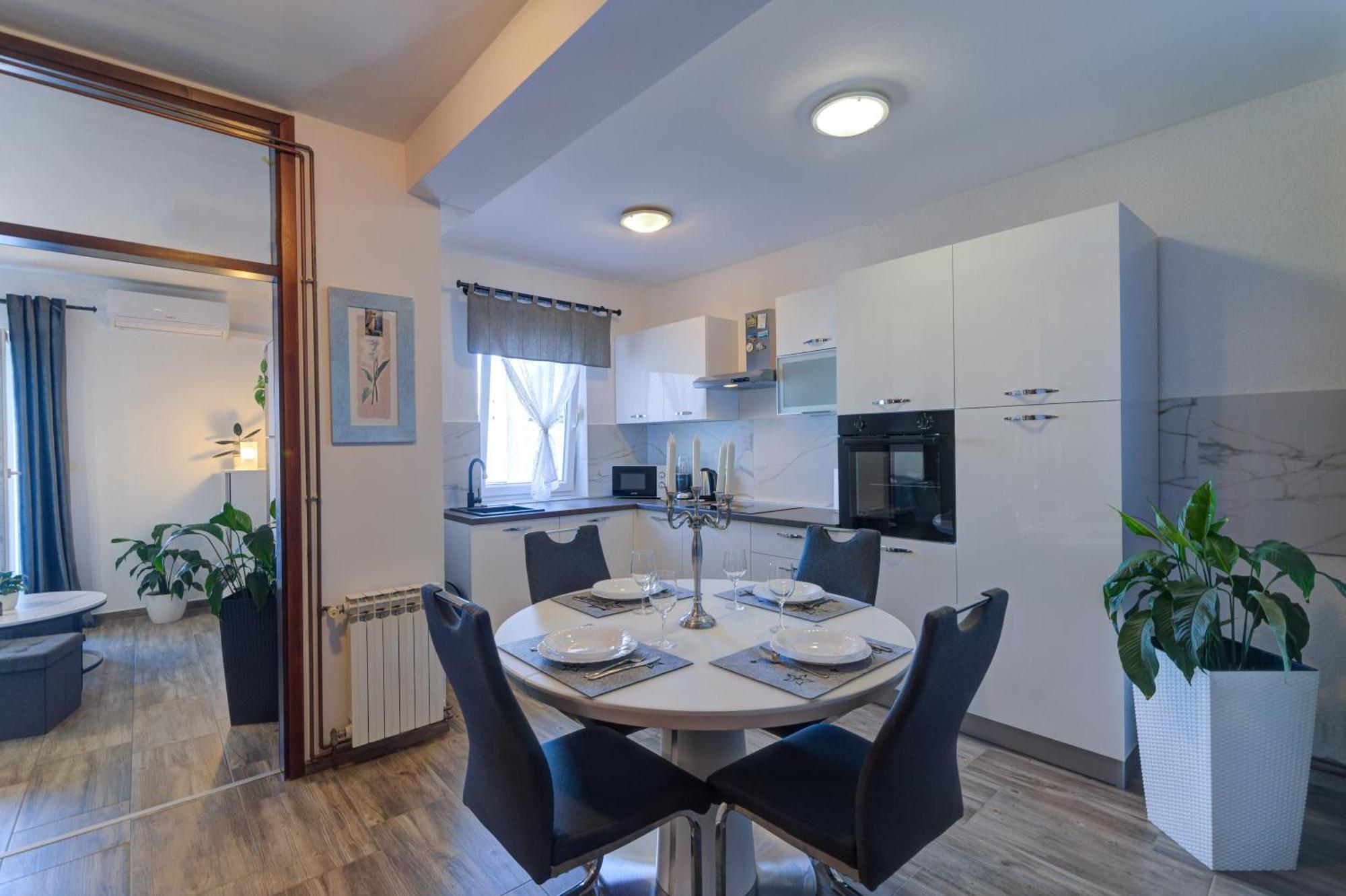 Ivan Apartman 塞尼 外观 照片